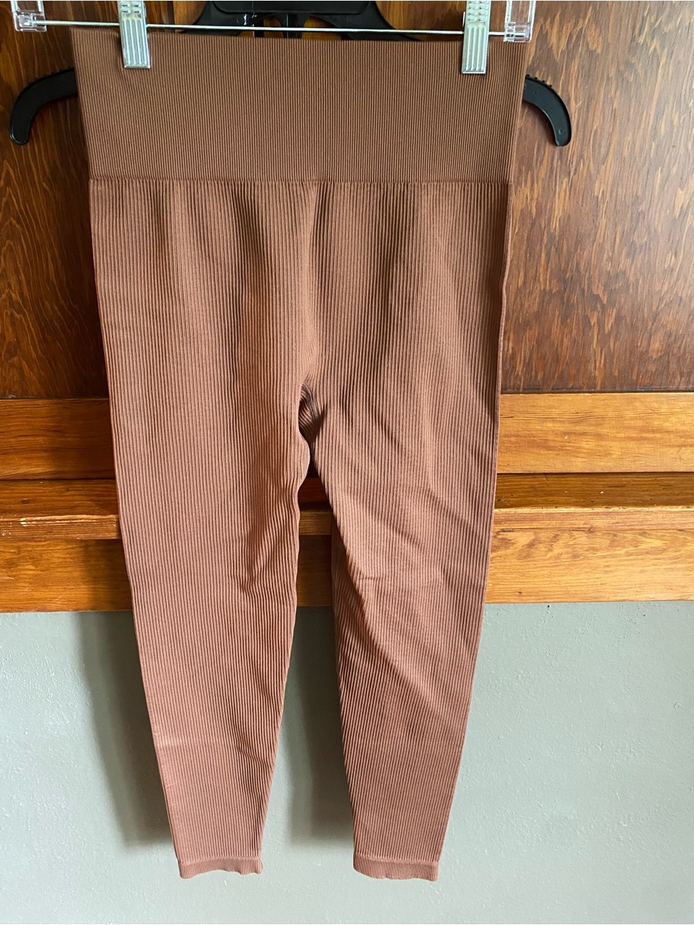 OQQ High-Rise Ribbed Leggings in Brown